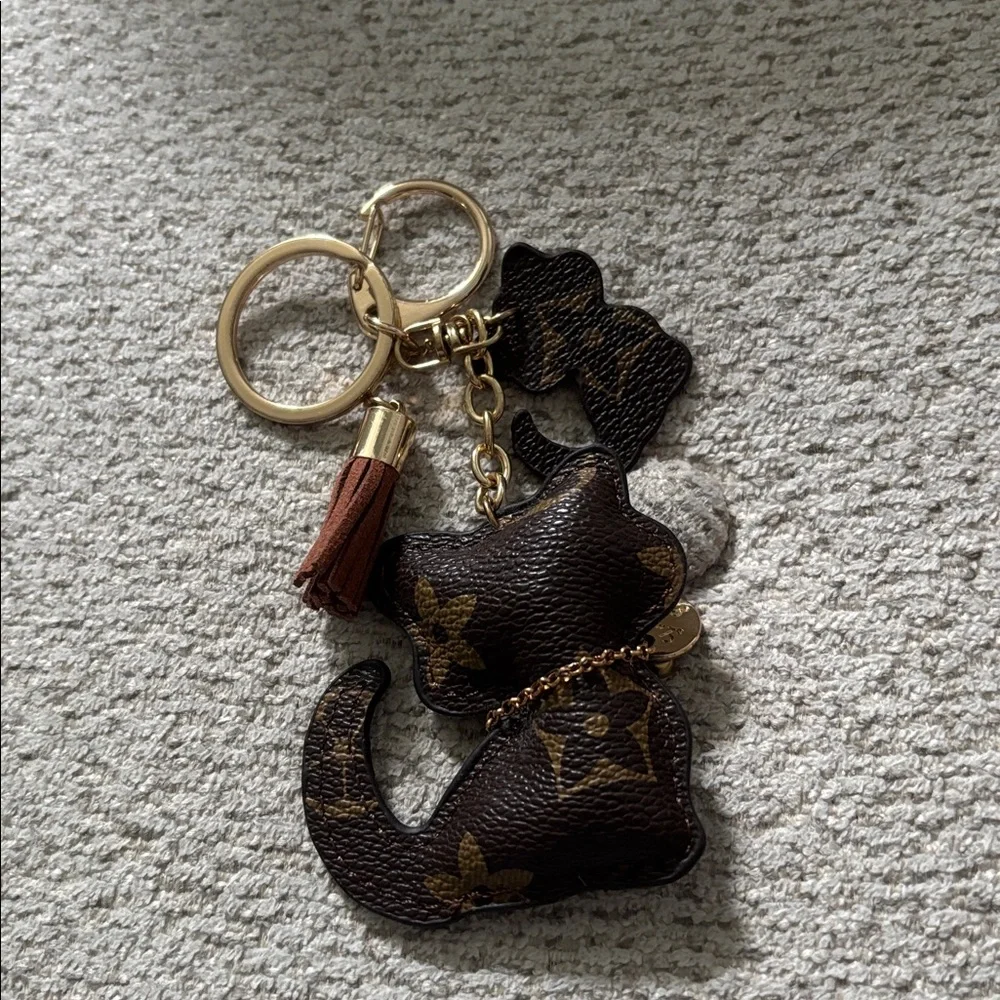 Brown and Gold Keychain with Tassel - Picture 6 of 7